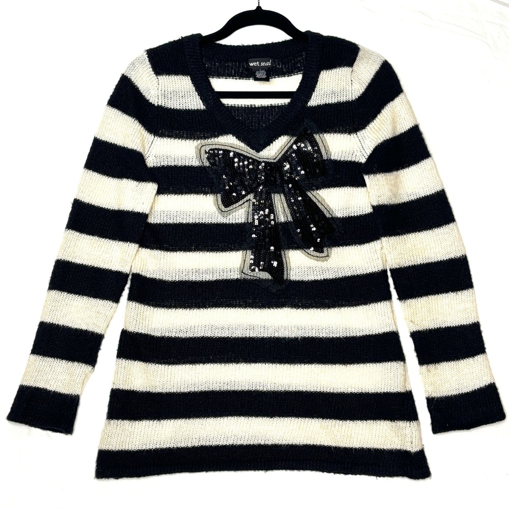 Wet Seal Black White Striped V Neck Sweater with Sequin Bow Size L Vintage Y2K - Picture 2 of 6